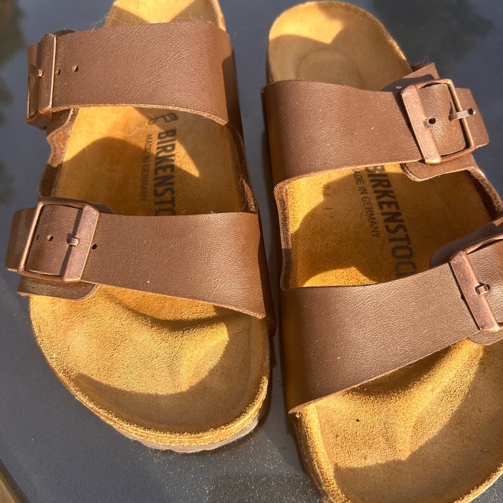Like new Size 35 Birkenstock brown leather